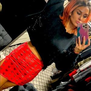 Red Heart-Print Mini Skirt - Women's Fashion